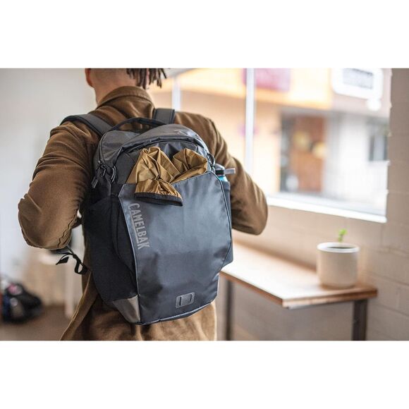 CamelBak H.A.W.G. Commute 30 Bike Backpack with Weatherproof Laptop Sleeve Black - Picture 9 of 12